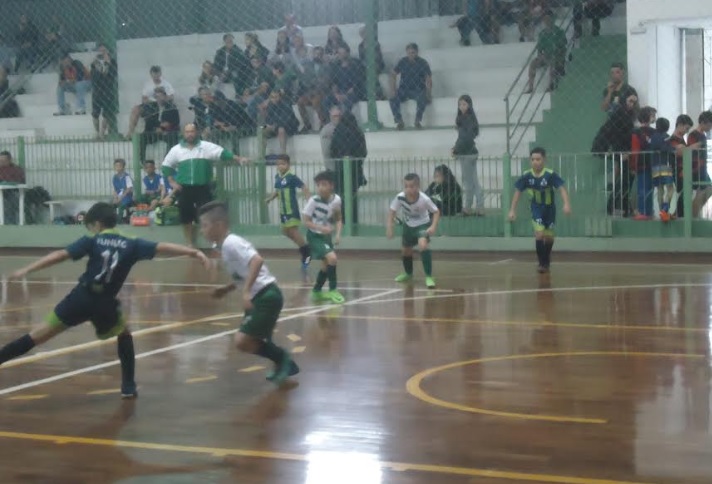 27ª Copa Pelezinho segue neste sábado com seis jogos