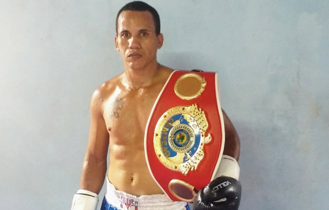 Atleta de MS defende título Brasileiro sob olhares de Popó