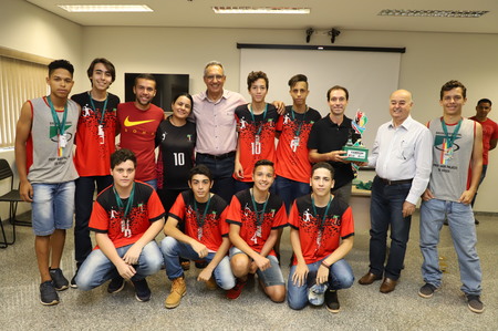Escola Nair Palácio de Souza é campeã dos Jogos Escolares de Nova Andradina
