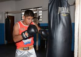 Paulo Martins encara paranaense em evento internacional neste domingo