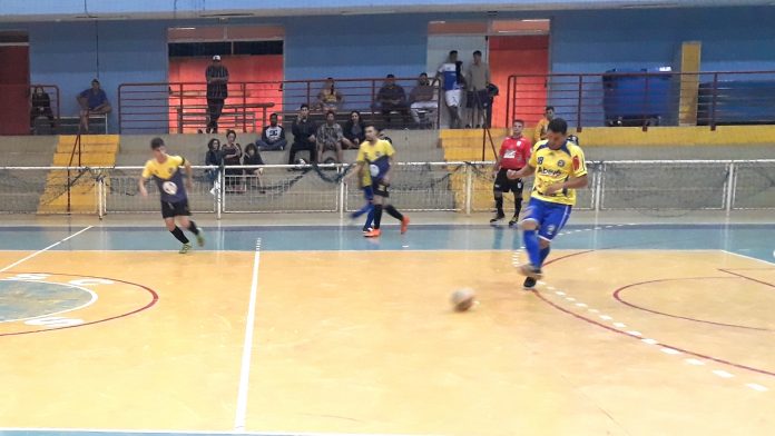 Torneio de Férias de Futsal em Dourados registra 14 gols em rodada de segunda-feira 