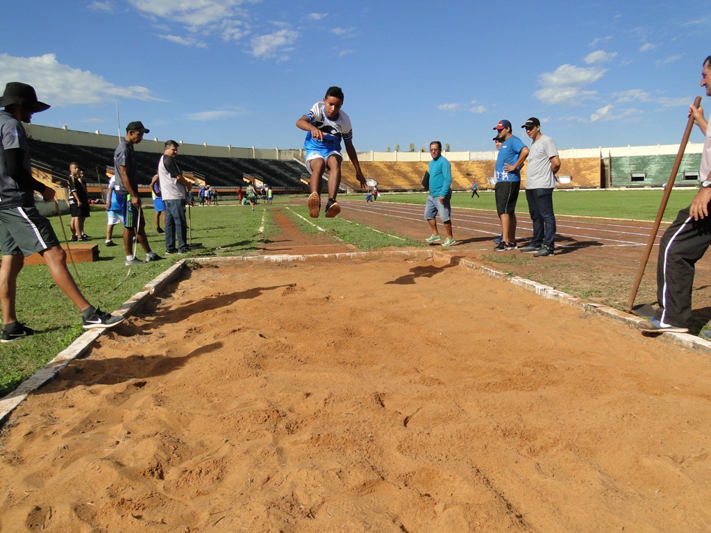 Jogos Escolares de Dourados prossegue com o atletismo