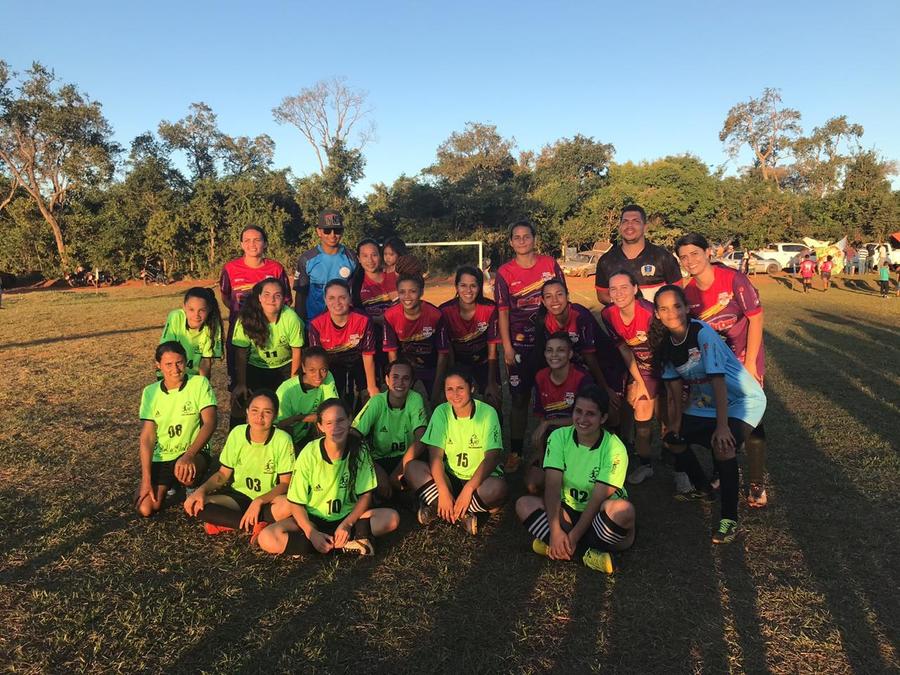 Na luta por premiação igualitária, time feminino de Nova Andradina vence torneio