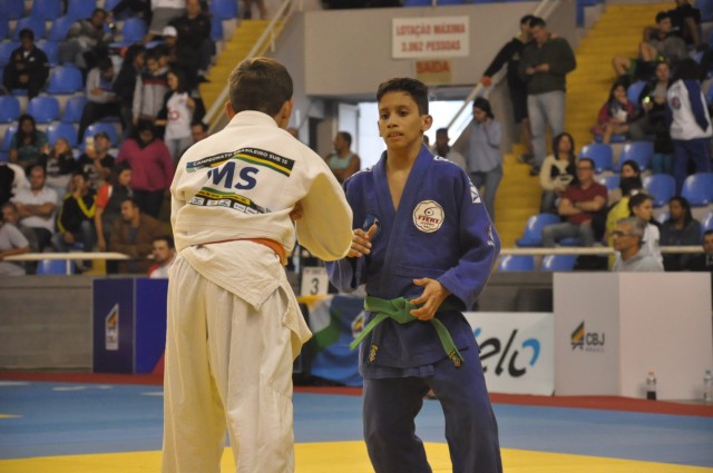 Judocas de MS embarcam para o Brasileiro Sub-15 e Sub-18