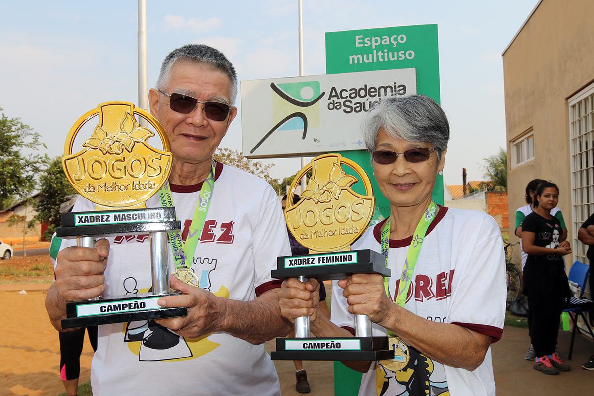 Casal de Três Lagoas vence no xadrez nos Jogos da Melhor Idade