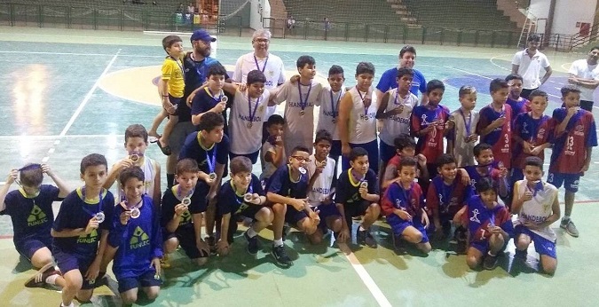 AABB Comunidade é campeã no handebol do JET's pré mirim