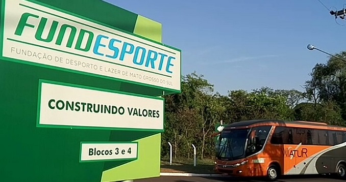 Atletas de MS embarcam para os Jogos Escolares em Blumenau