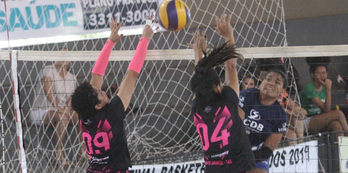 Copa Cidade de Vôlei conhece finalistas nesta semana
