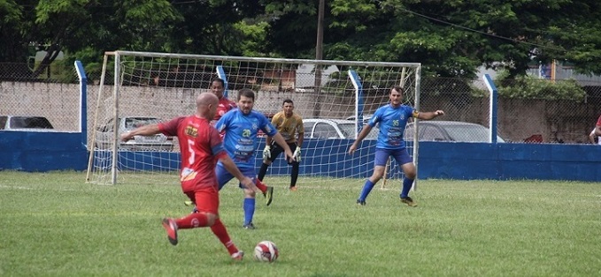 Veteranos da Leda abre 'mata-mata' neste domingo