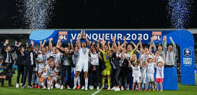 Lyon vence PSG nos pênaltis e fatura Copa da França
