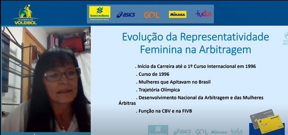 Árbitra internacional participa da Academia do Voleibol da CBV