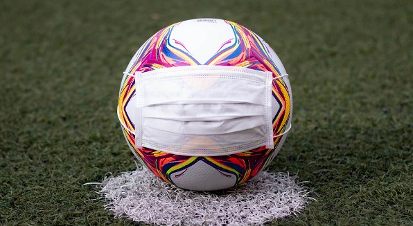 Campo-grandenses questionam volta do futebol, futsal e society