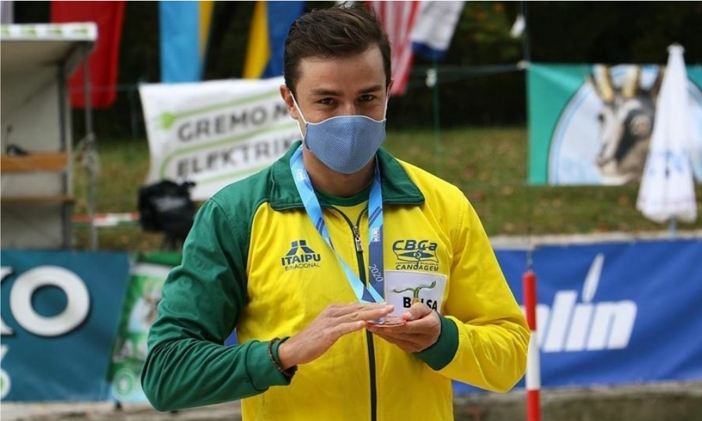 Brasileiro conquista ouro e bronze na Copa do Mundo de canoagem