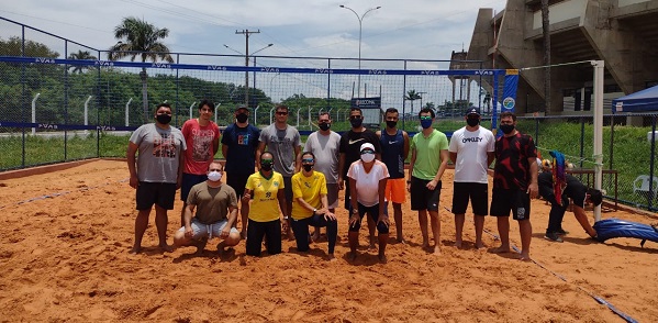 Professores de MS concluem curso de treinadores de vôlei de praia