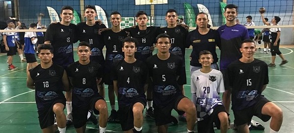 Professora da rede estadual é 1ª treinadora de vôlei masculino de MS