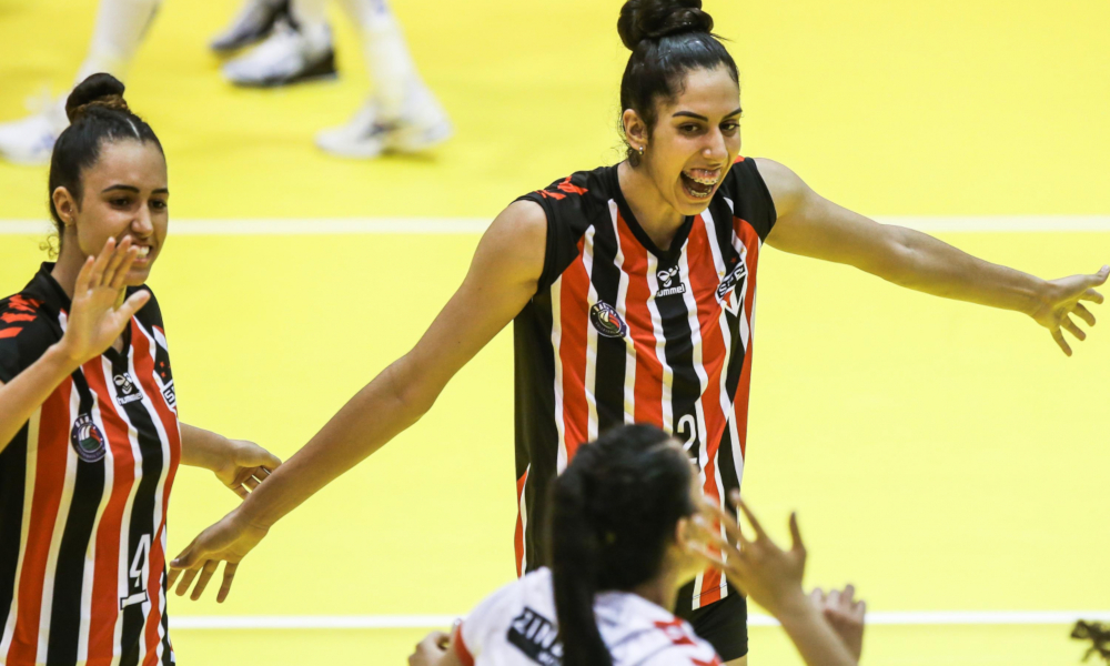 São Paulo/Barueri vence clássico na Superliga Feminina