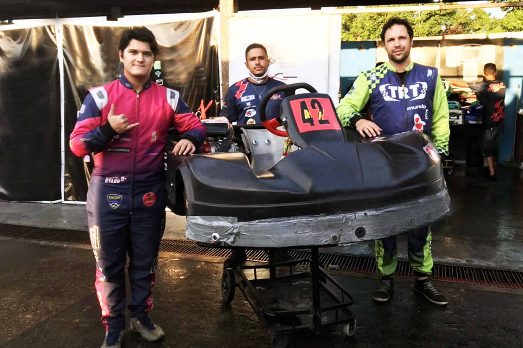 Equipe Concept Light/No Fire homenageia Ayrton Senna no KGV