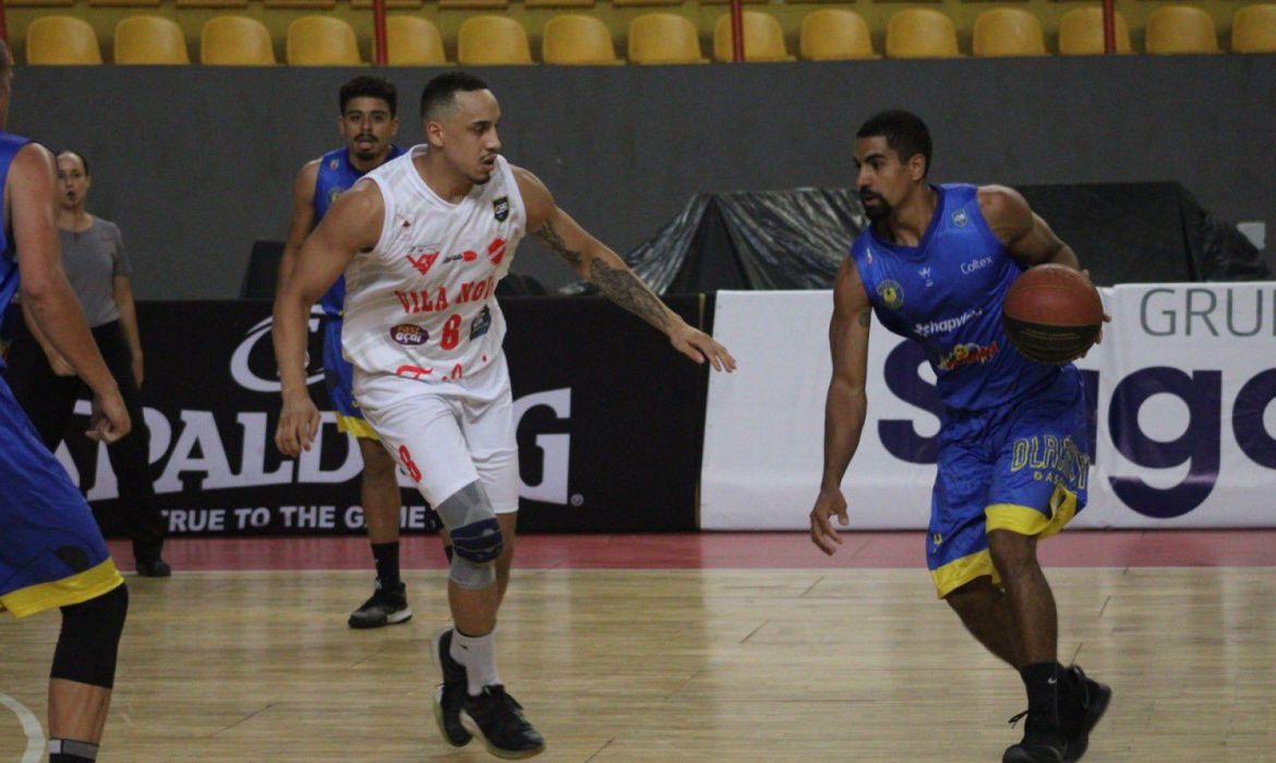 Blackstar e Vila Nova miram reabilitação no Brasileiro de Basquete