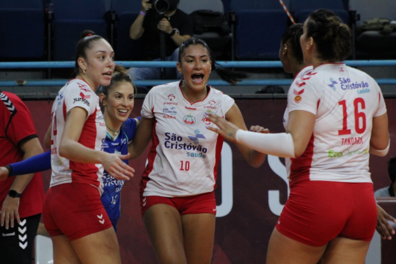 Superliga Feminina: Osasco São Cristóvão Saúde é o primeiro semifinalista