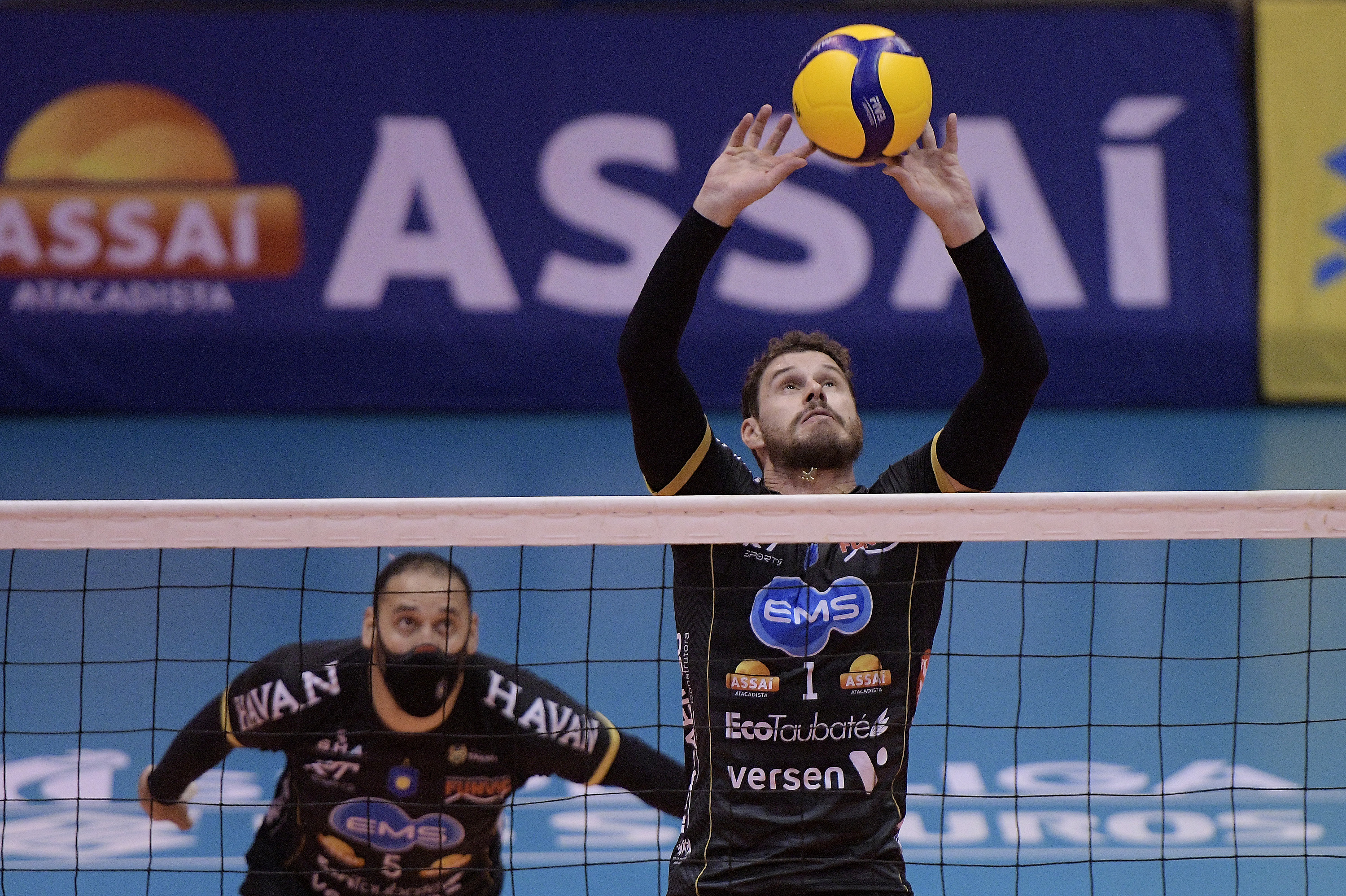 EMS Taubaté Funvic e Minas Tênis Clube disputam primeiro jogo da final