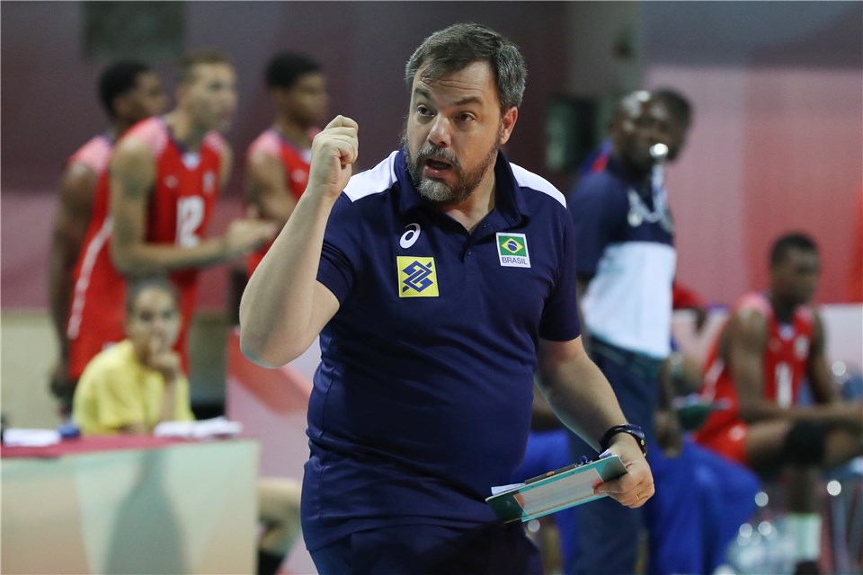Equipe Sub-19 faz ajustes antes de embarcar para o mundial