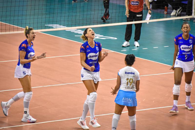 Semifinais da Superliga 1XBET feminina reúnem grandes campeões