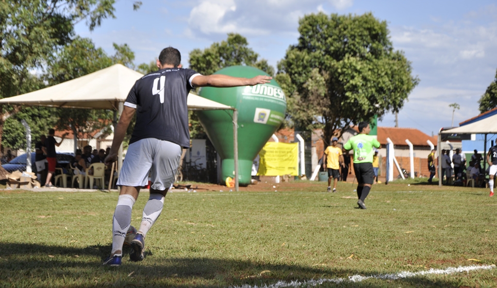 Bandeirantes sedia 2ª etapa da Copa Assomasul de futebol amador