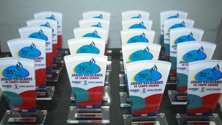 Premiação dos Jogos Escolares leva emoção aos atletas de Campo Grande 