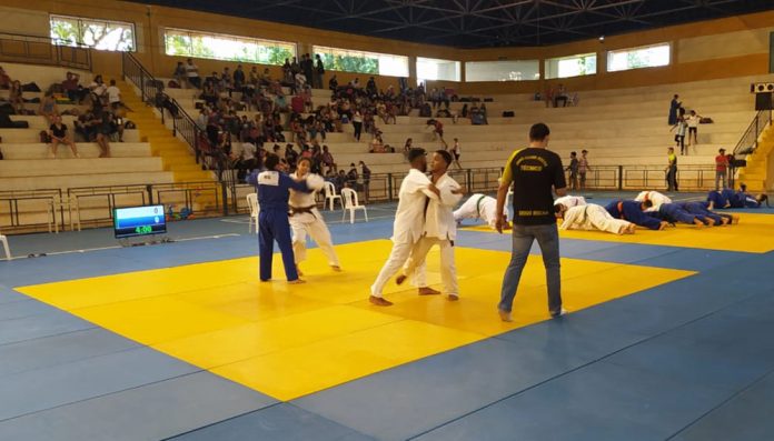 Brasileiro Sub-21 de Judô começa com time do MS com 18 atletas