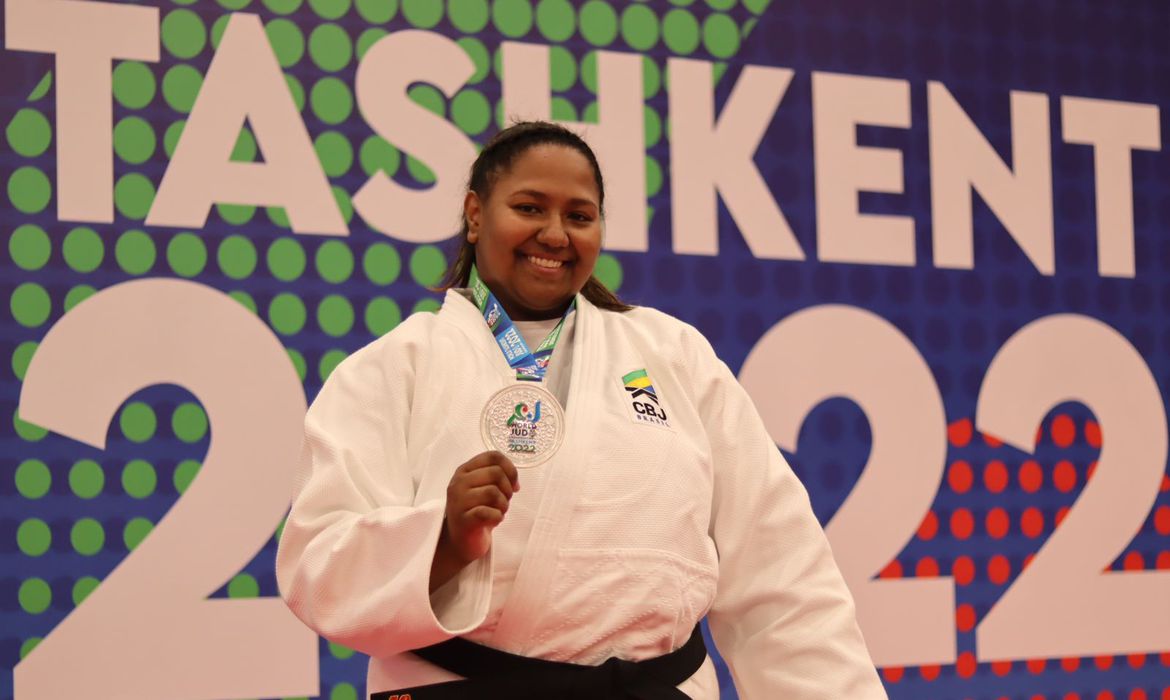 Mundial de Judô: Beatriz Souza conquista prata, 4ª medalha do Brasil