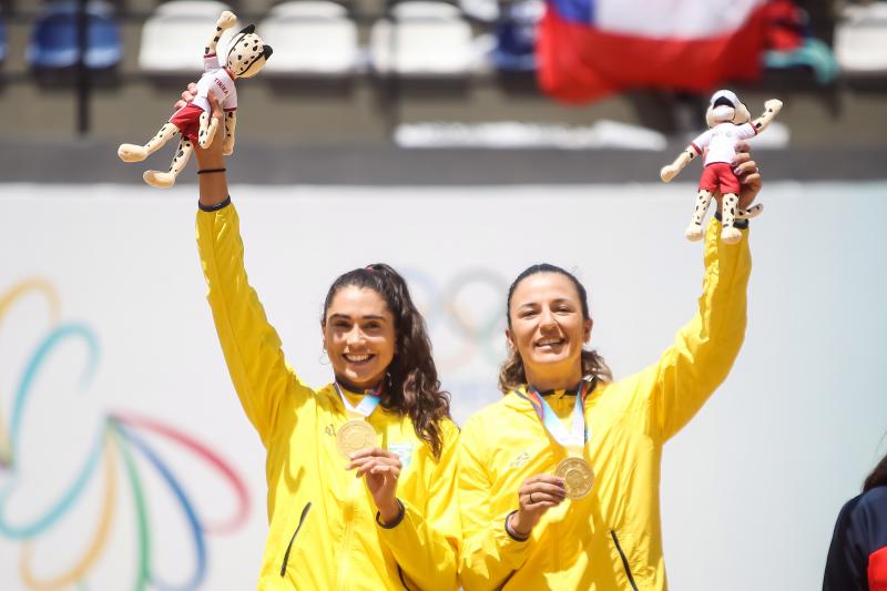Bárbara e Carol conquistam ouro nos Jogos Sul-Americanos de Vôlei