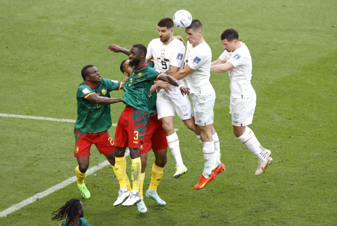 Camarões e Sérvia empatam em 3 a 3 em jogo eletrizante pelo Grupo G