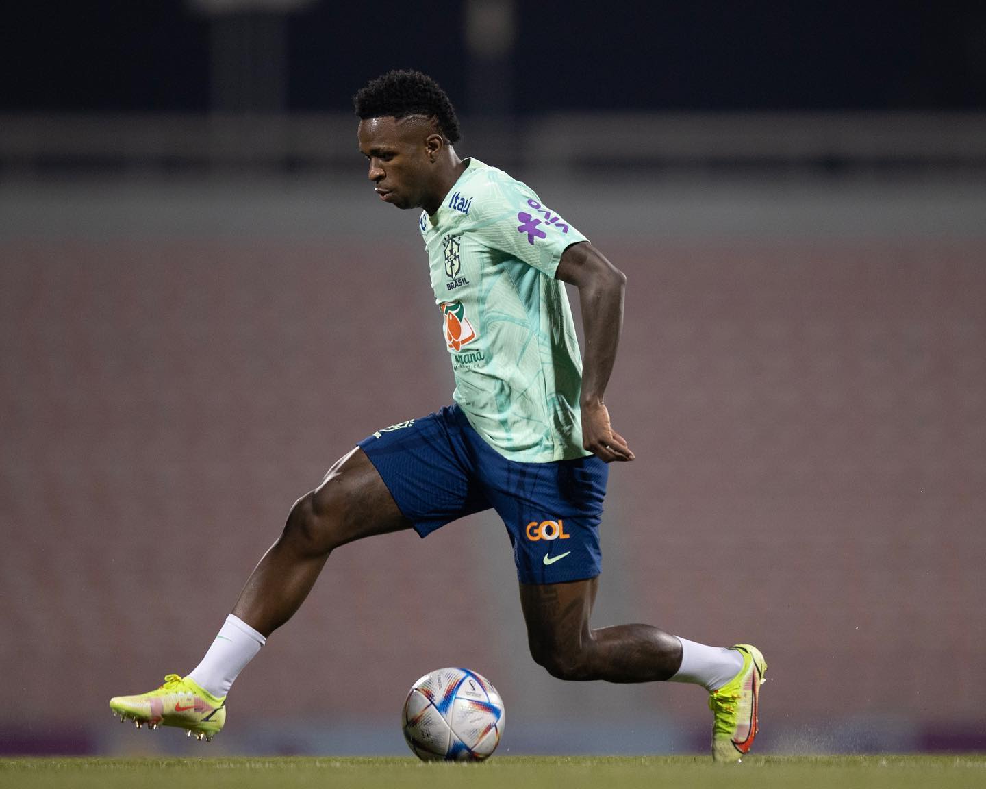 Vini Jr. quer que o Brasil chegue em ritmo de alegria à final da Copa