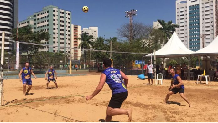 Competição de futevôlei vai agitar Arena Serra Azul neste final de semana