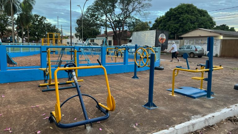 Prefeitura inaugura academia ao livre no Jardim das Hortencias