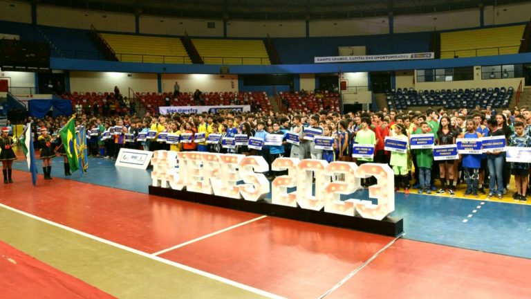 Abertura dos jogos escolares da Rema emociona no Guanandizão