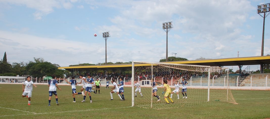 Ponta Porã está na semifinal do Estadual Sub-16 de futebol