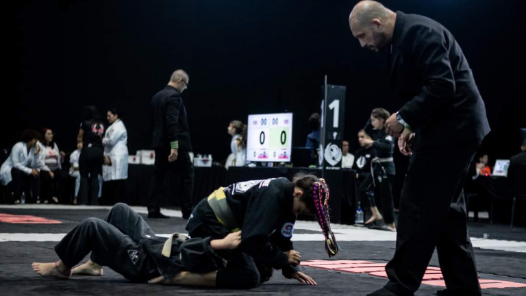 Atleta campo-grandense conquista medalhas no campeonato de Jiu-Jitsu