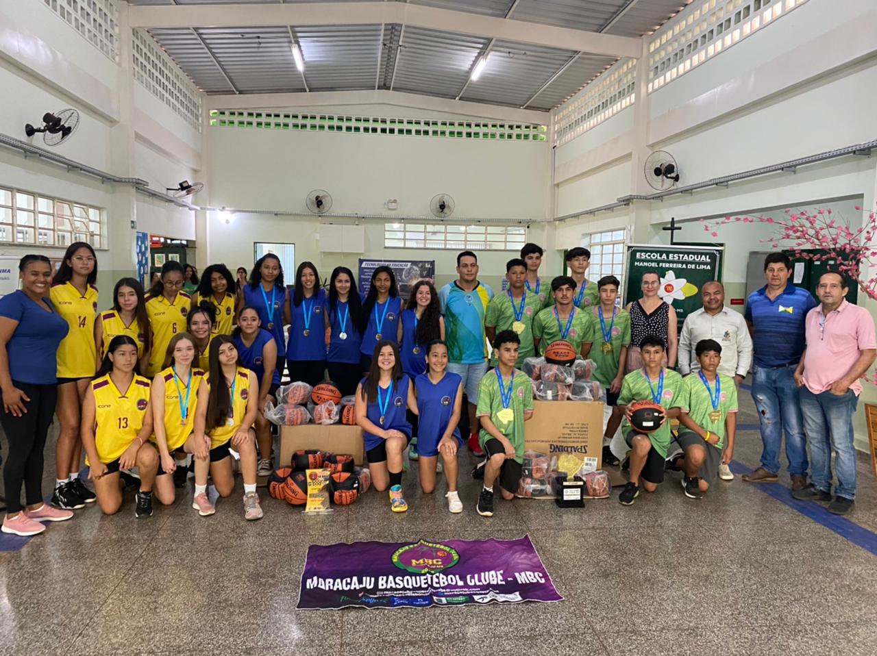 Maracaju Basquete Clube recebe doação de bolas de basquetebol