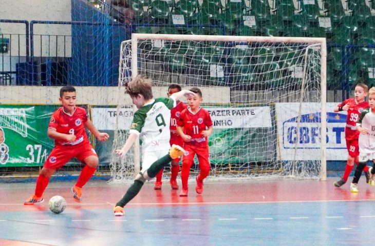 Taça Brasil Sub-10 de Futsal chega à semifinal no Guanandizão