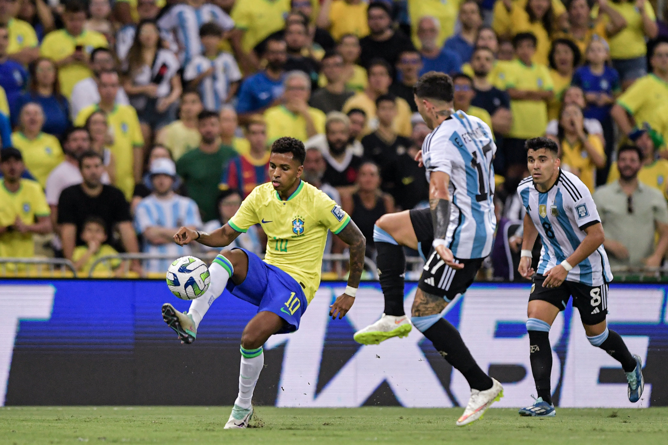 Eliminatórias: Brasil perde de 1 a 0 para Argentina no Maracanã