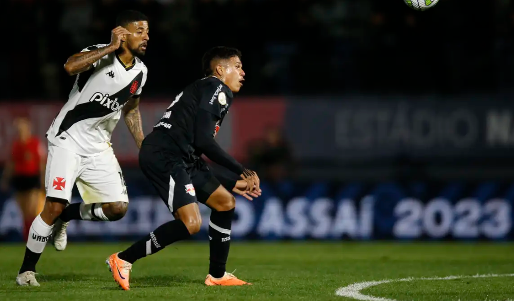 Brasileiro: Vasco enfrenta Bragantino pela permanência na Série A