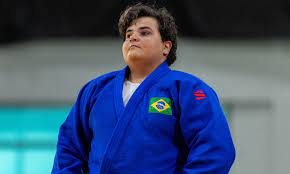 Rebeca Silva conquista ouro no Grand Prix de Tóquio