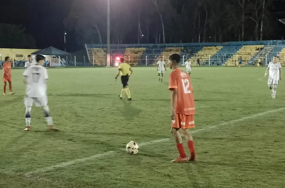 Costa Rica e Comercial são finalistas do Estadual Sub-17 de futebol