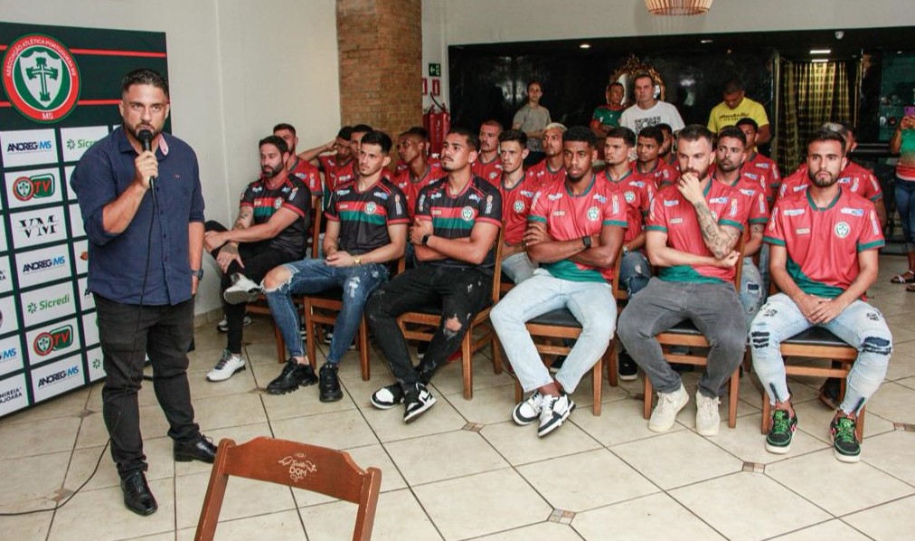 Portuguesa brinda apresentação oficial do elenco em clima de otimismo