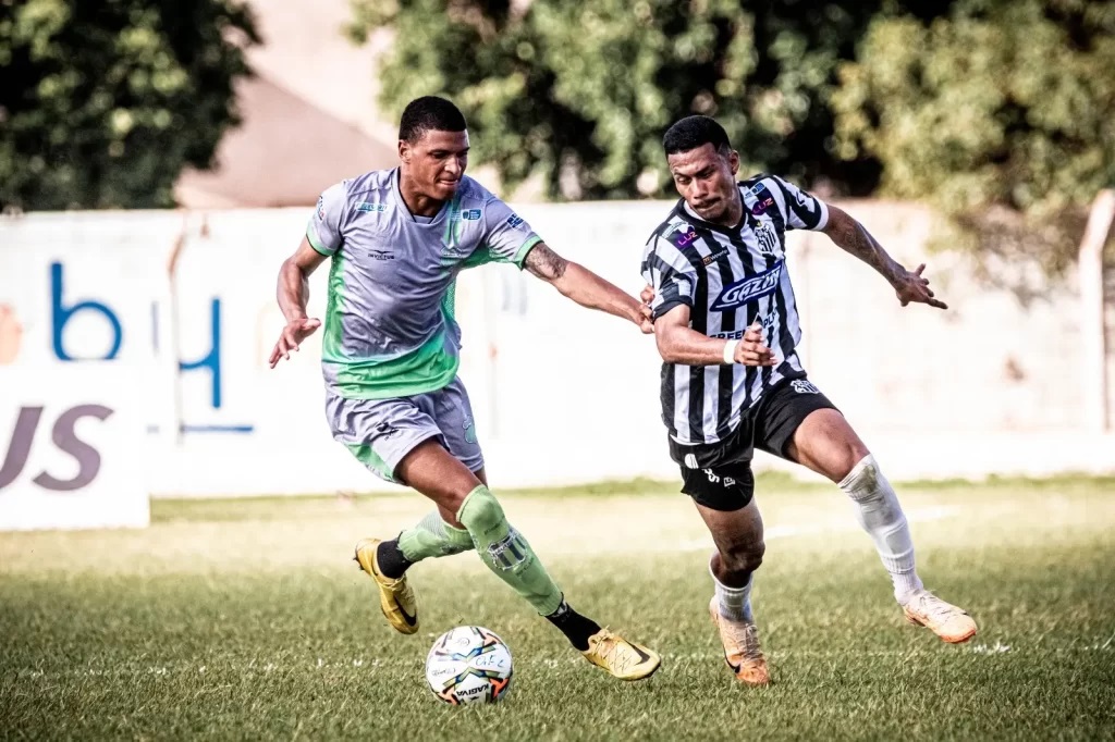 Operário vence Náutico e garante classificação para quartas de final