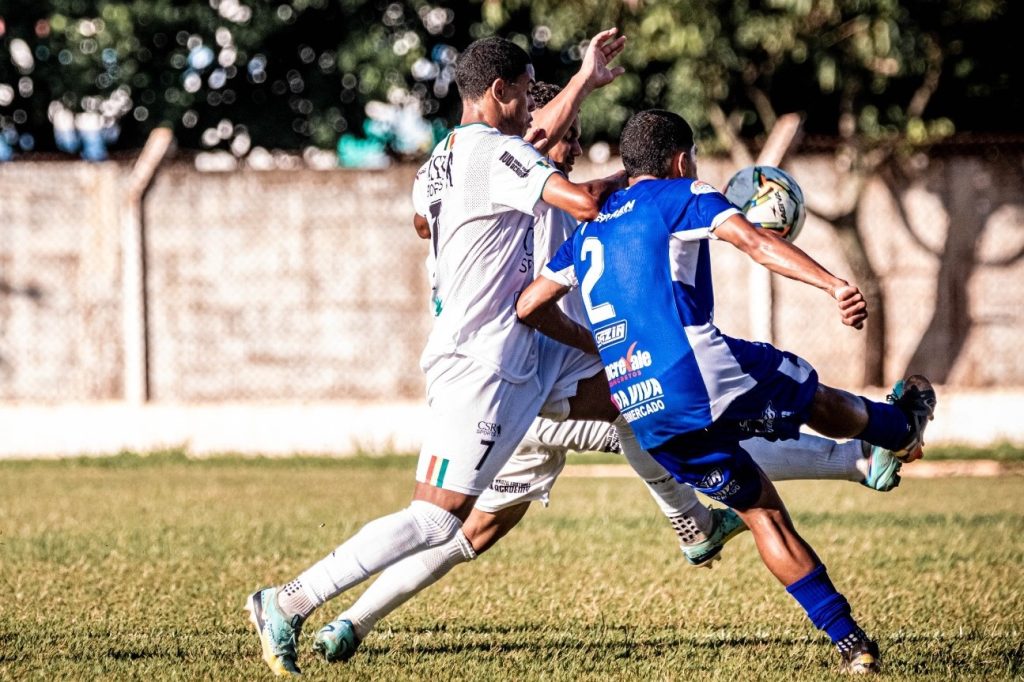 Cinco times estão garantidos nas quartas de final do Estadual