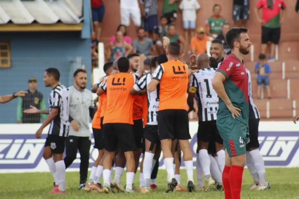 Operário vence Portuguesa e termina primeira fase invicto