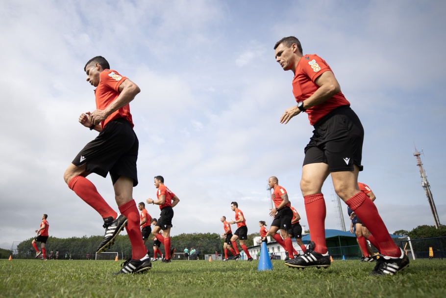 Pré-temporada de árbitros de elite começa na segunda-feira (1º)