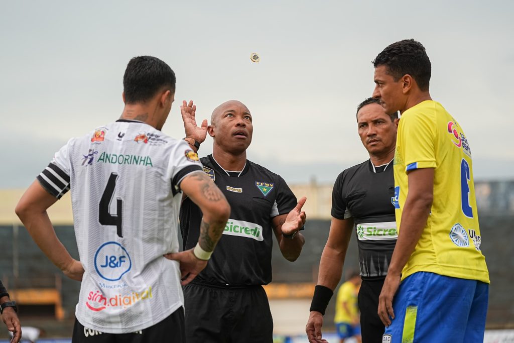 Arbitragem para rodada de ida da semifinal do Campeonato Sul-Mato-Grossense